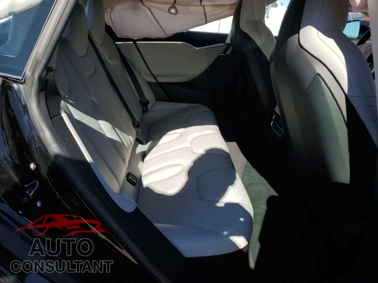 TESLA MODEL S 2016 - 5YJSA1E14GF142828