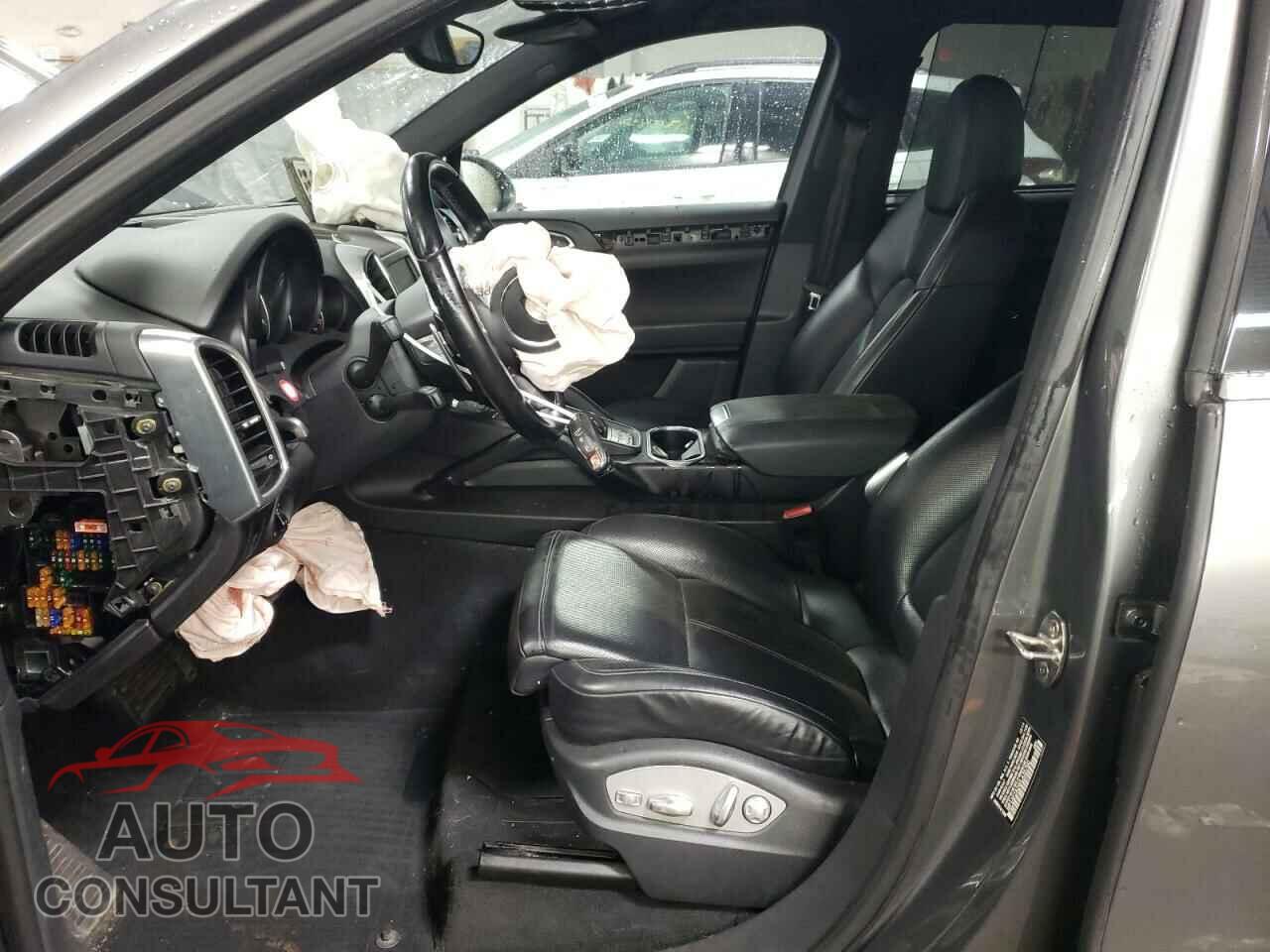 PORSCHE CAYENNE 2015 - WP1AF2A24FLA35760