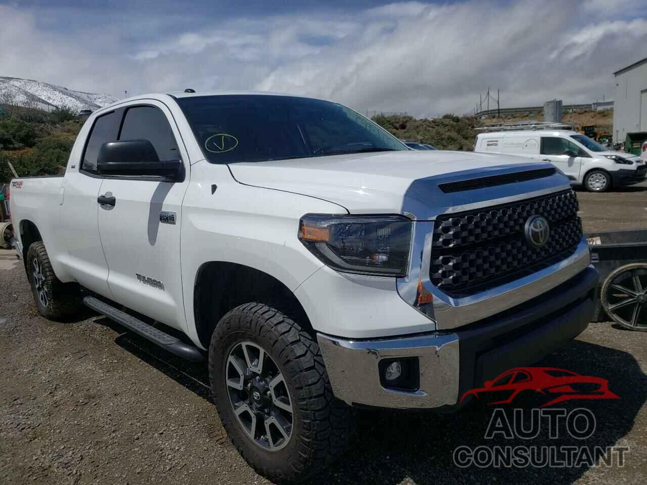 TOYOTA TUNDRA 2019 - 5TFUY5F12KX858605