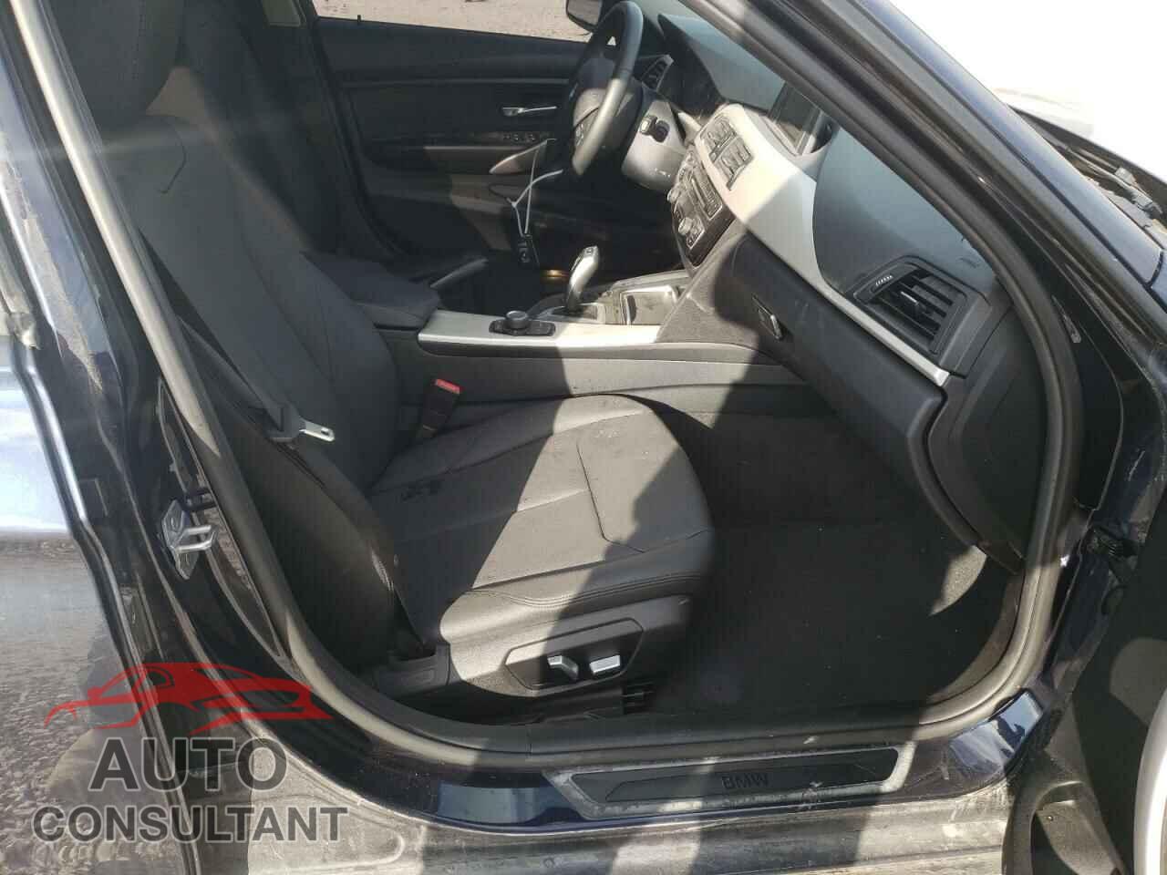 BMW 3 SERIES 2016 - WBA8E5G50GNU21018