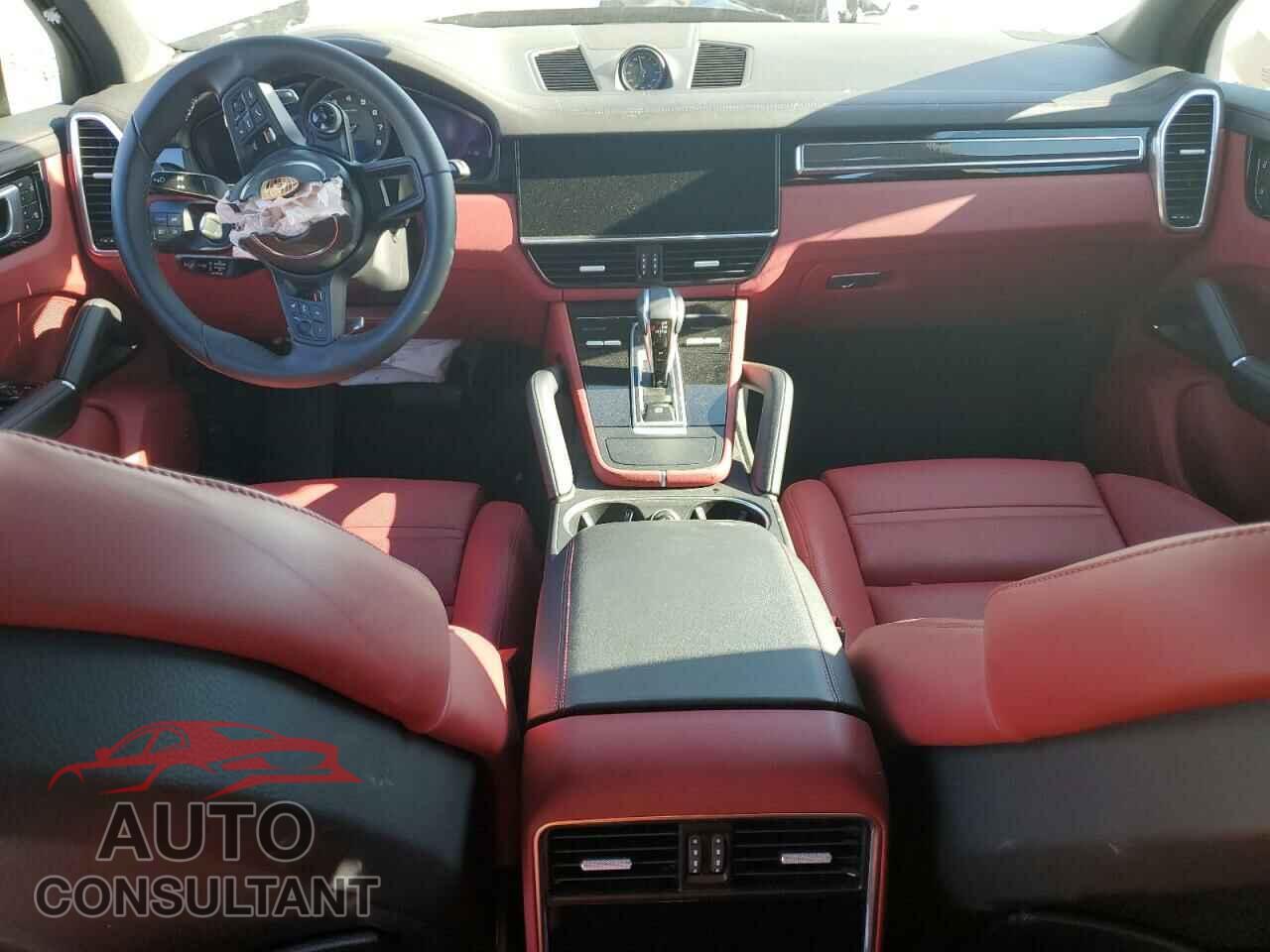 PORSCHE CAYENNE 2023 - WP1AE2AY0PDA12074