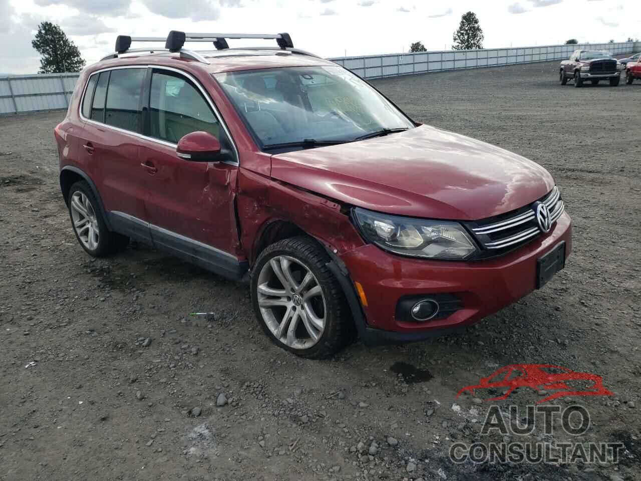 VOLKSWAGEN TIGUAN 2016 - WVGBV7AX3GW051364