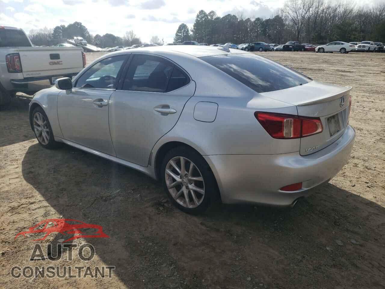 LEXUS IS 2011 - JTHCF5C27B5047035