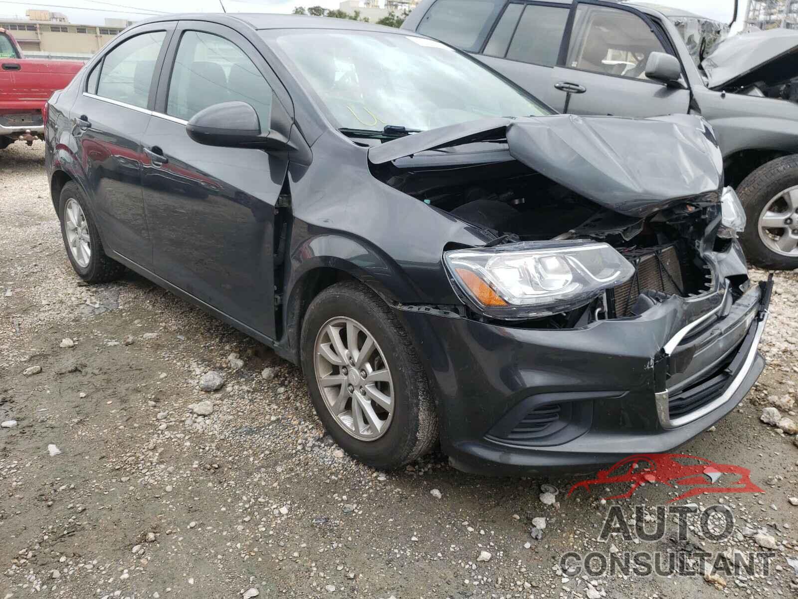 CHEVROLET SONIC 2017 - 1G1JD5SH6H4137093