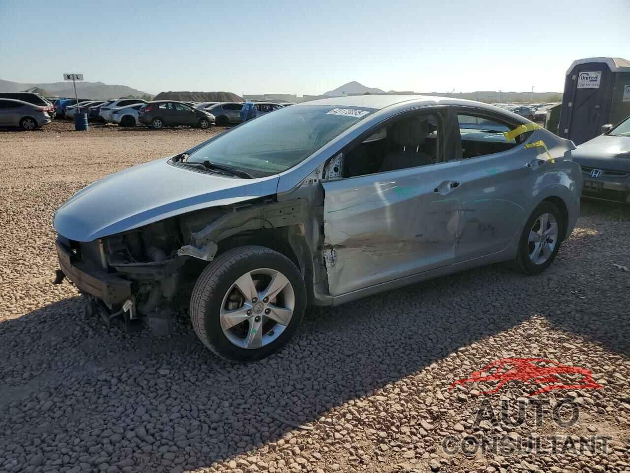 HYUNDAI ELANTRA 2013 - 5NPDH4AE9DH346519
