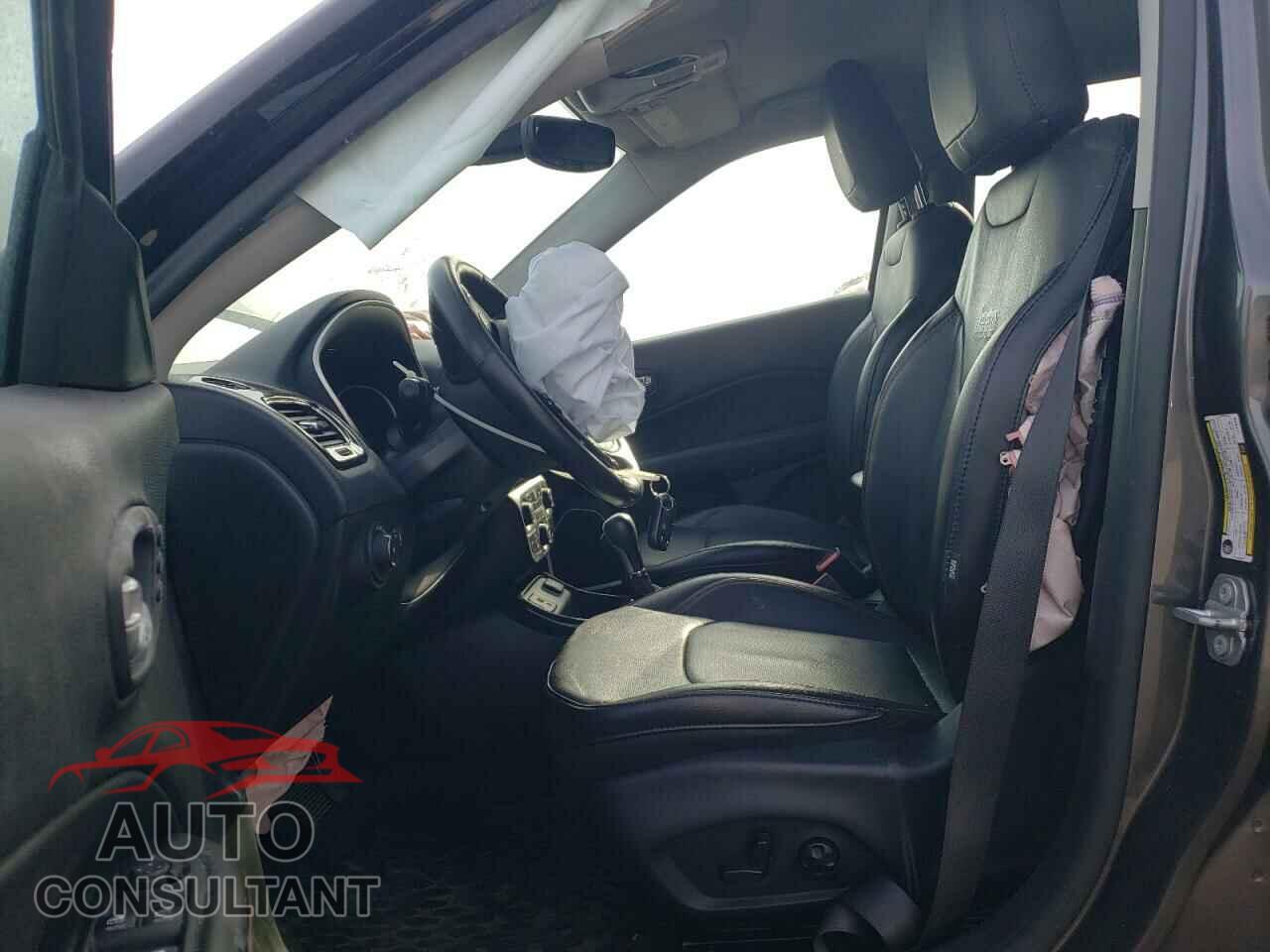 JEEP COMPASS 2020 - 3C4NJCCB7LT115204