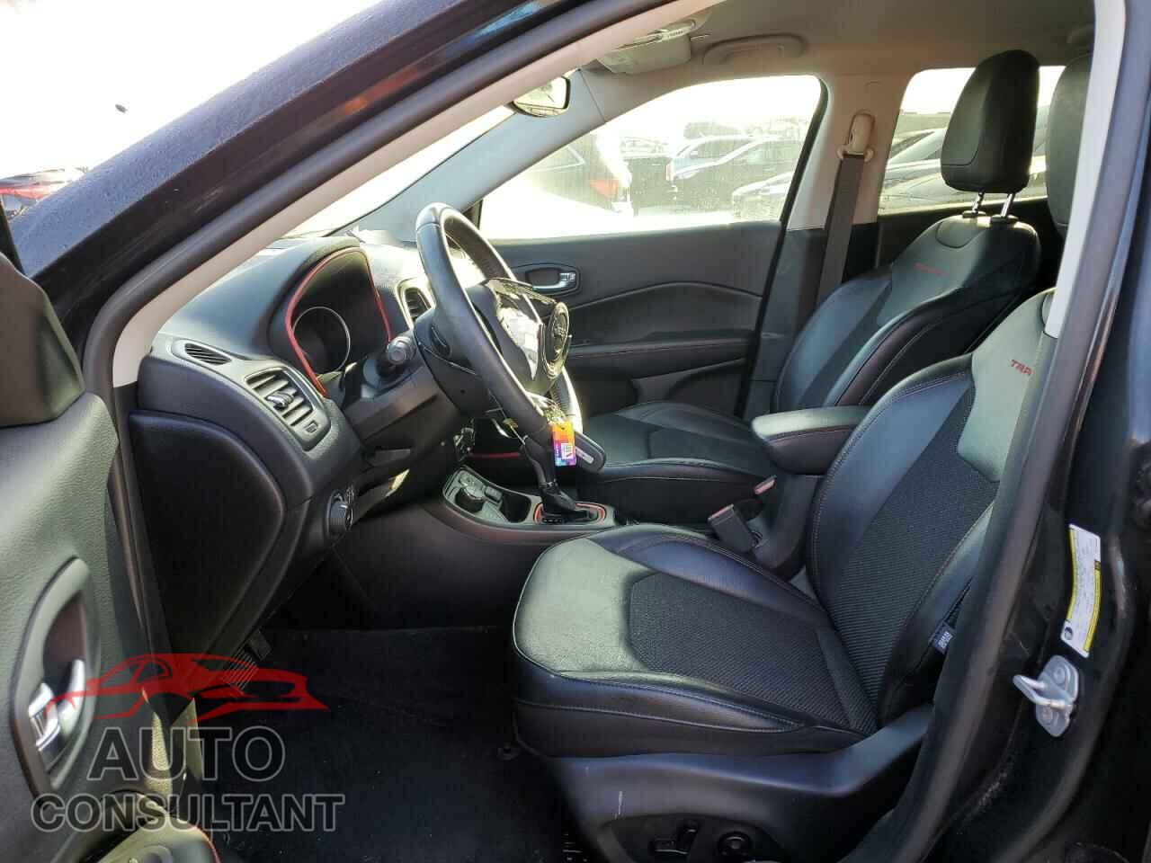JEEP COMPASS 2019 - 3C4NJDDB5KT754085