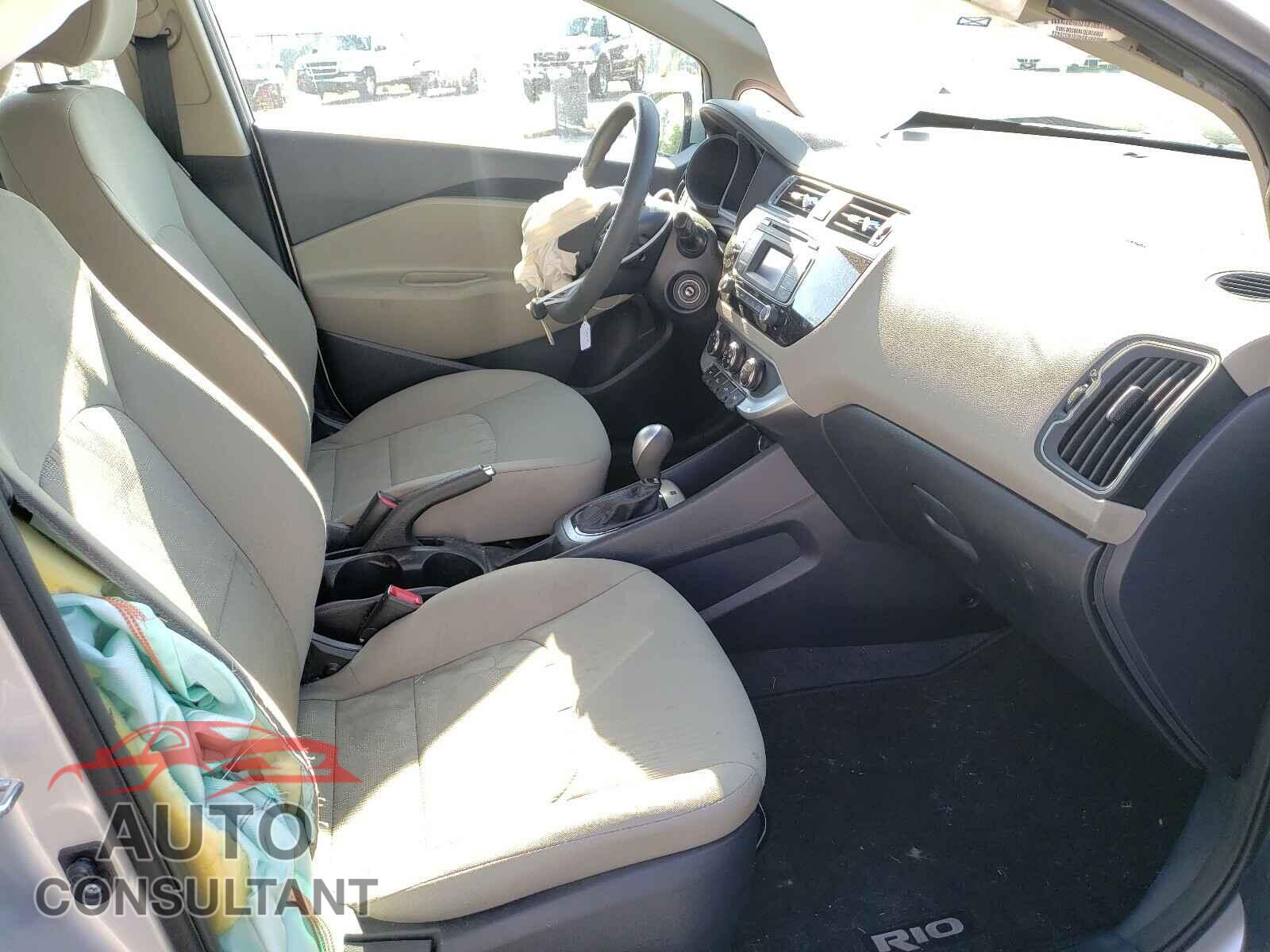 KIA RIO 2017 - KNADM4A35H6051294
