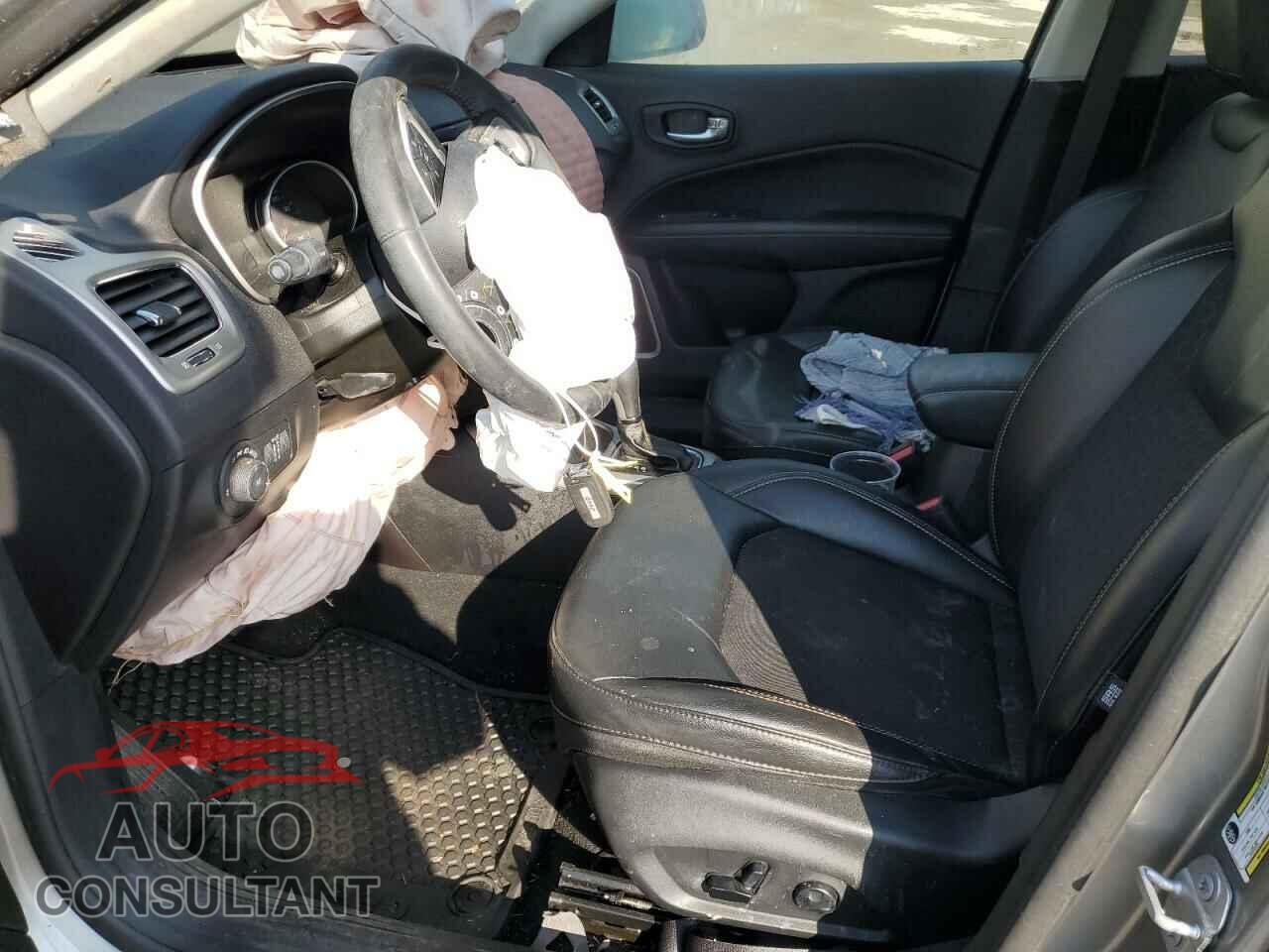 JEEP COMPASS 2019 - 3C4NJDBB5KT728976