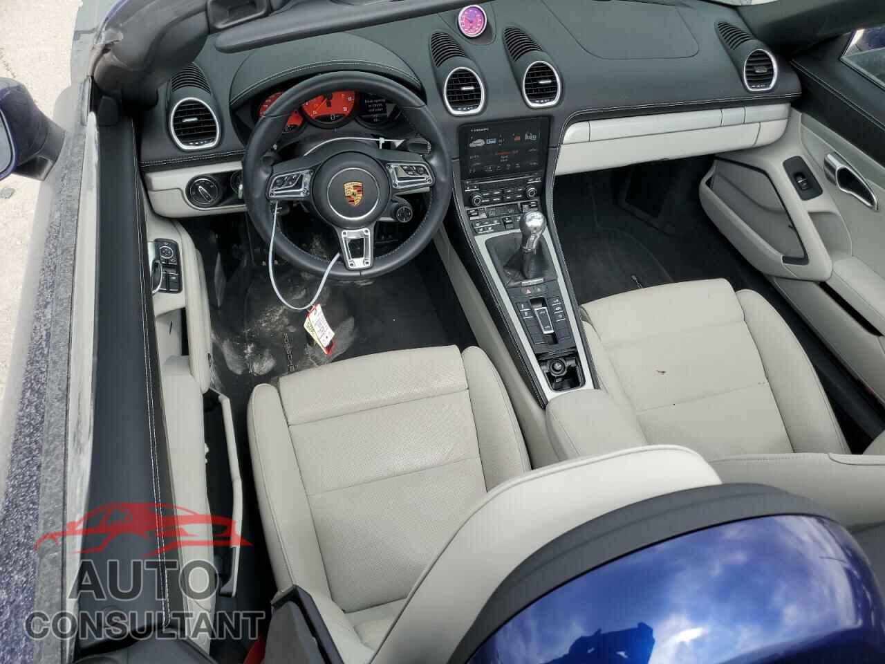 PORSCHE BOXSTER 2021 - WP0CD2A80MS232500