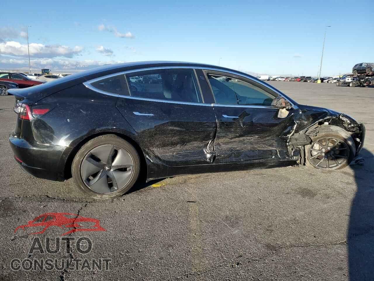 TESLA MODEL 3 2018 - 5YJ3E1EA0JF003909