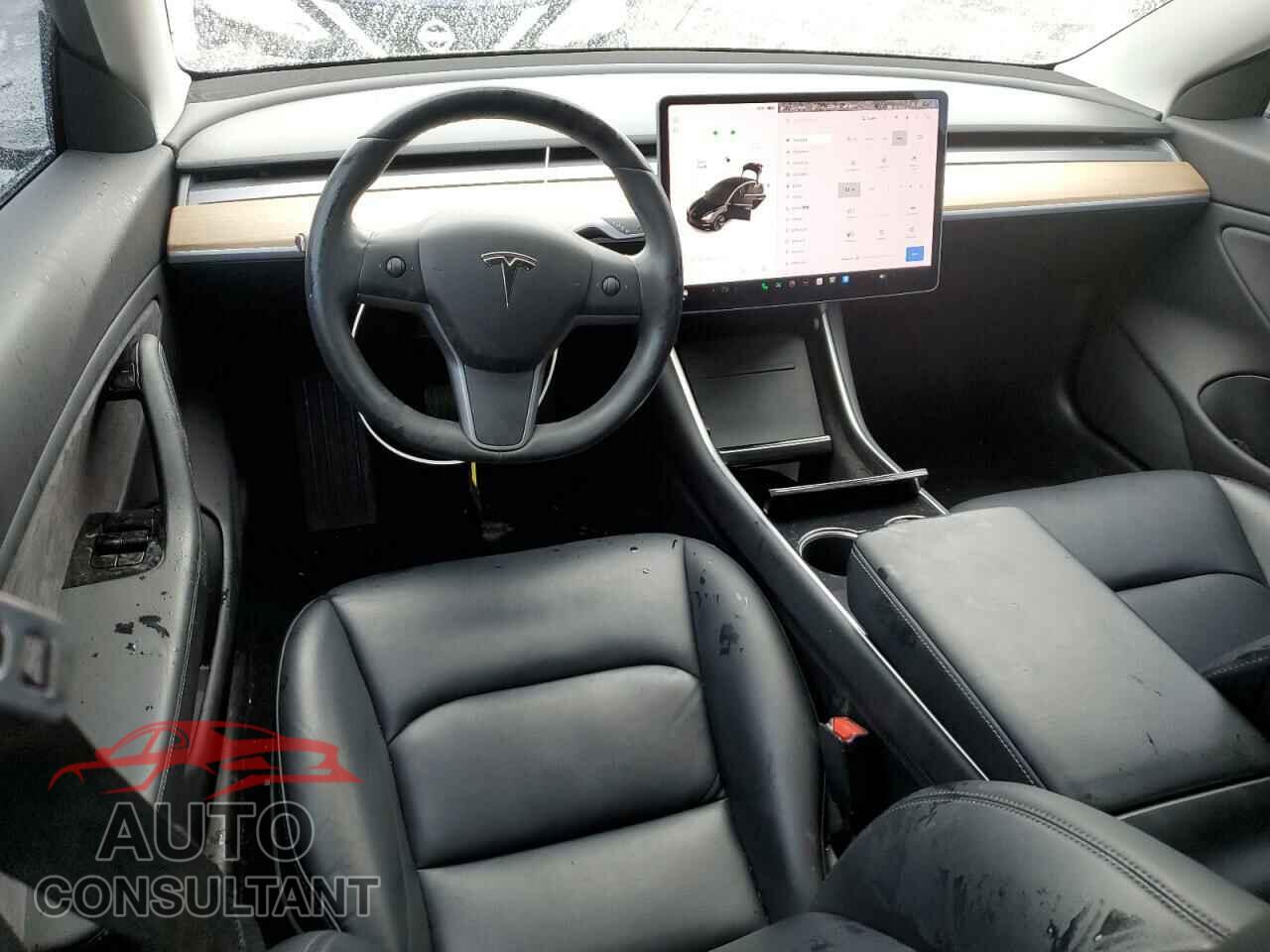 TESLA MODEL 3 2019 - 5YJ3E1EAXKF324079