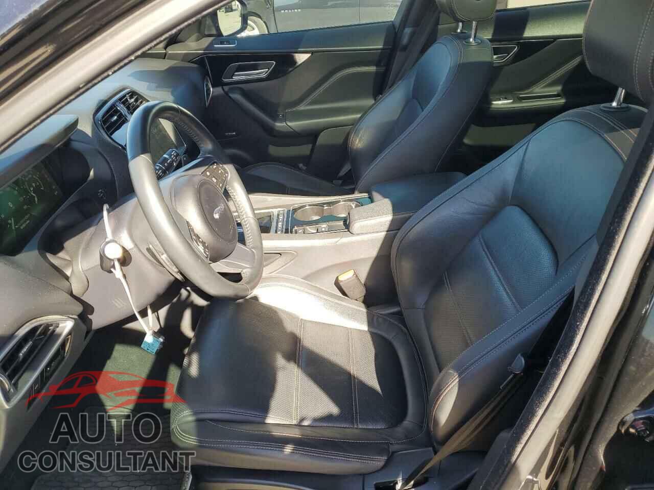 JAGUAR F-PACE 2017 - SADCK2BV9HA070926