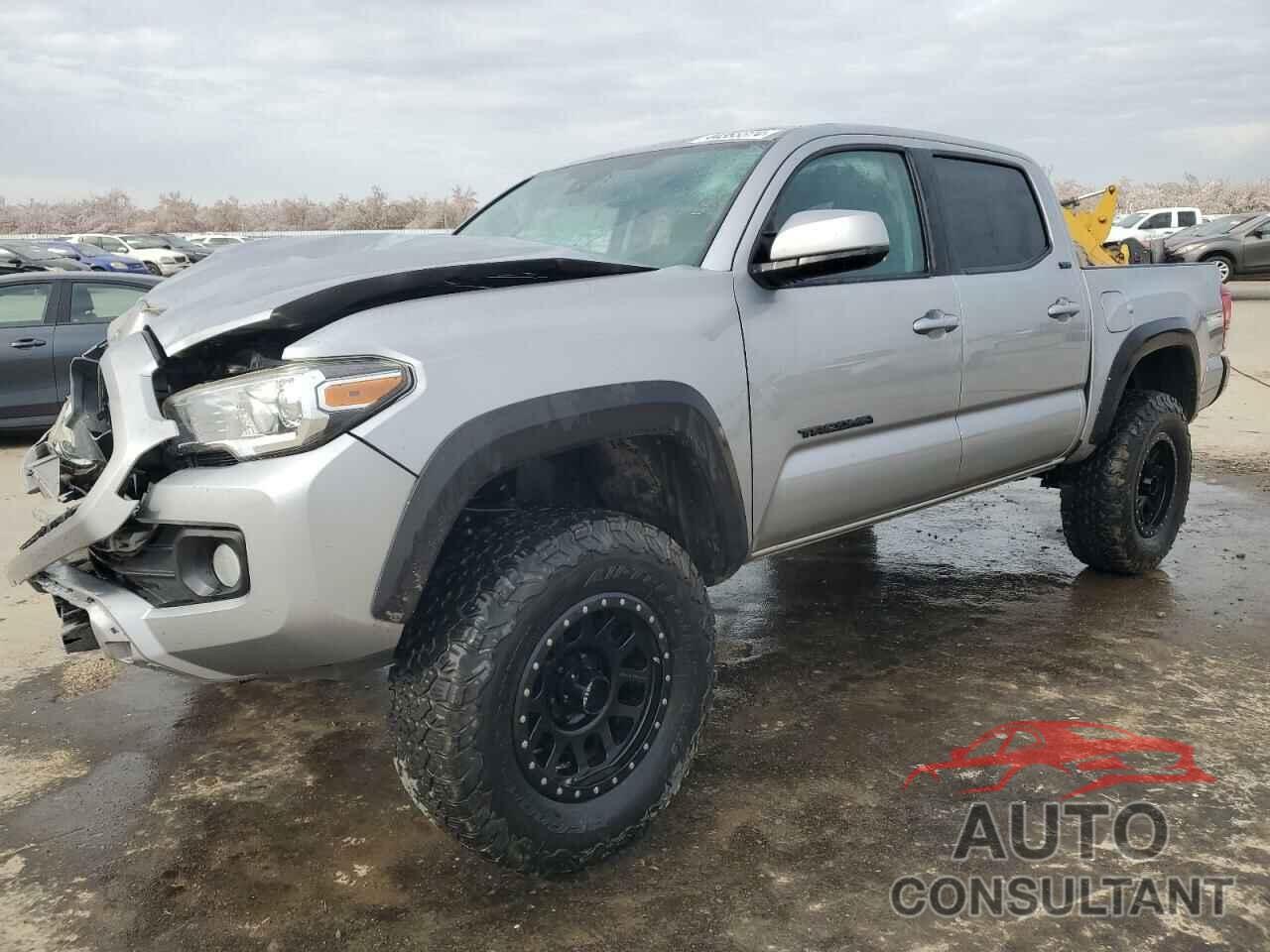 TOYOTA TACOMA 2018 - 5TFAZ5CN8JX070983