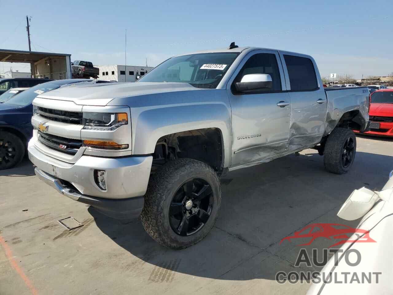 CHEVROLET SILVERADO 2017 - 3GCUKREC6HG294255