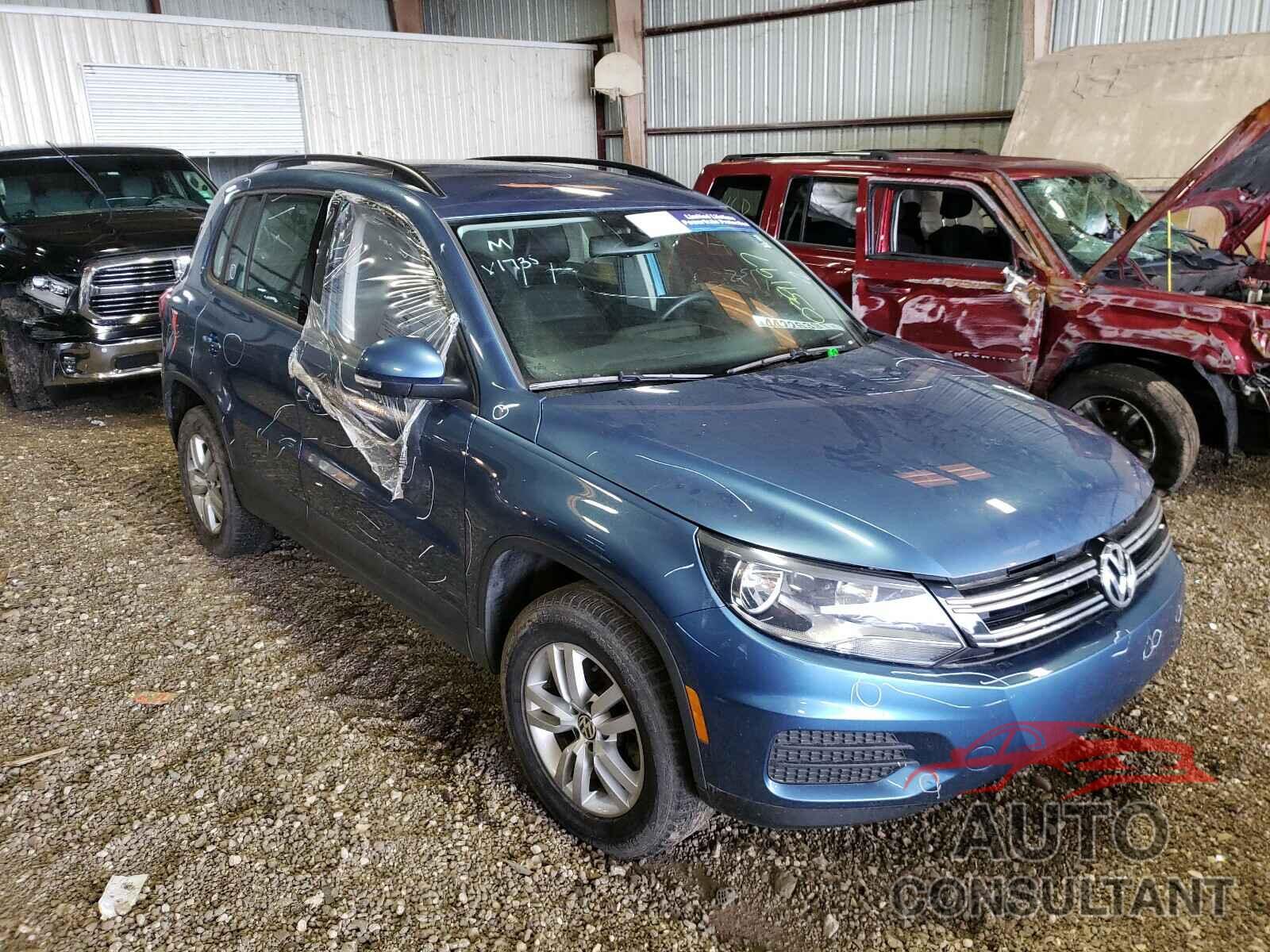 VOLKSWAGEN TIGUAN 2017 - WVGAV7AXXHK039197