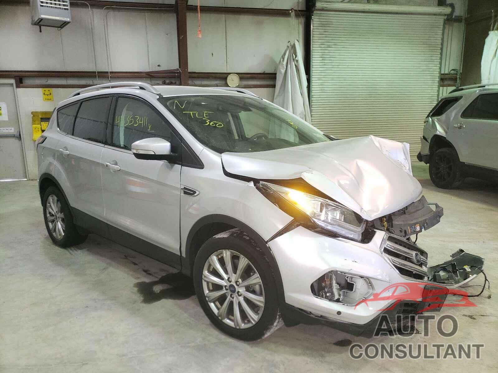 FORD ESCAPE 2018 - 1FMCU9J90JUB74580