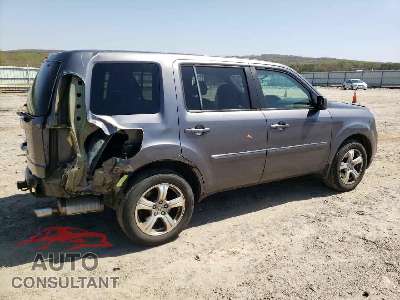 HONDA PILOT 2015 - 5FNYF4H45FB070989