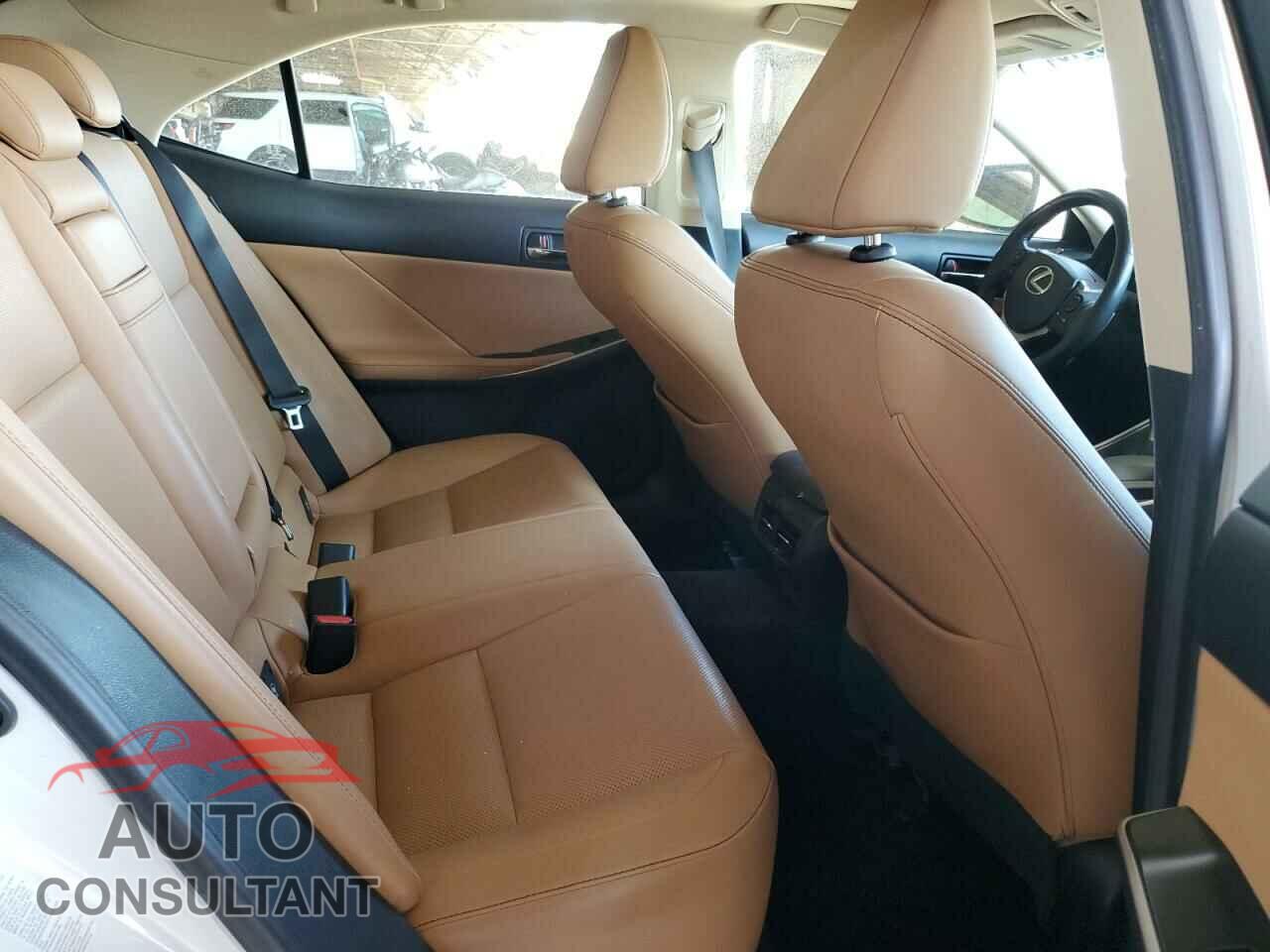 LEXUS IS 2014 - JTHBE1D28E5007895