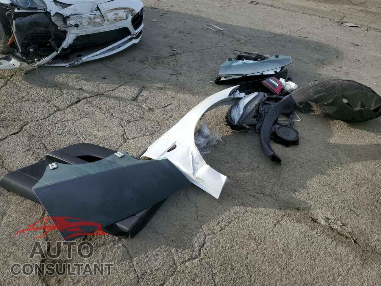 TESLA MODEL 3 2019 - 5YJ3E1EA1KF485677
