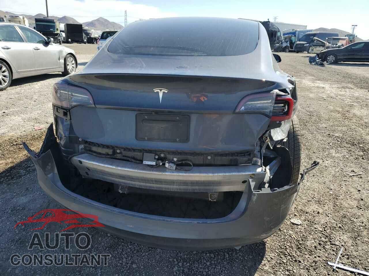 TESLA MODEL 3 2019 - 5YJ3E1EA5KF332641