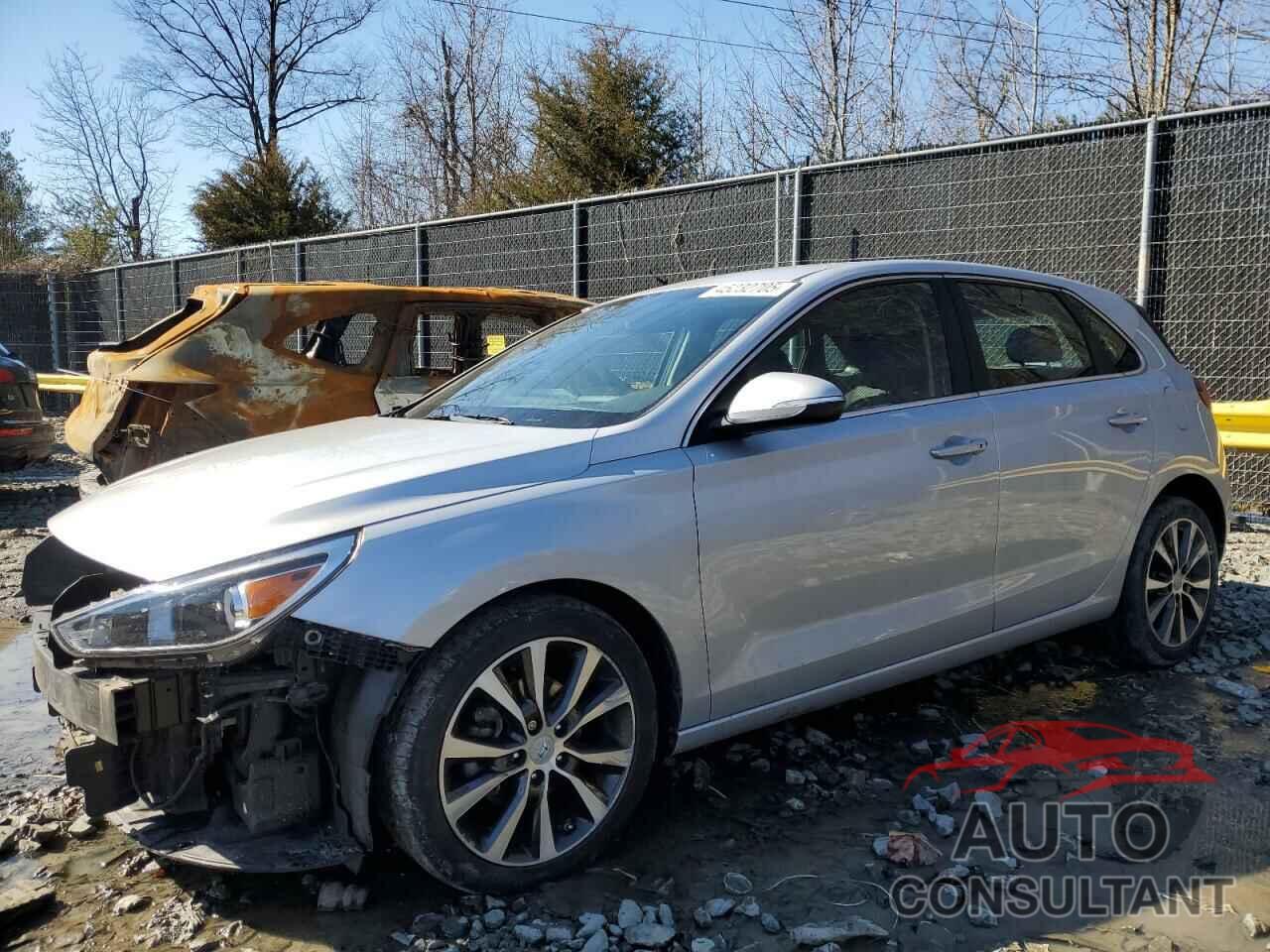 HYUNDAI ELANTRA 2018 - KMHH35LE8JU069183