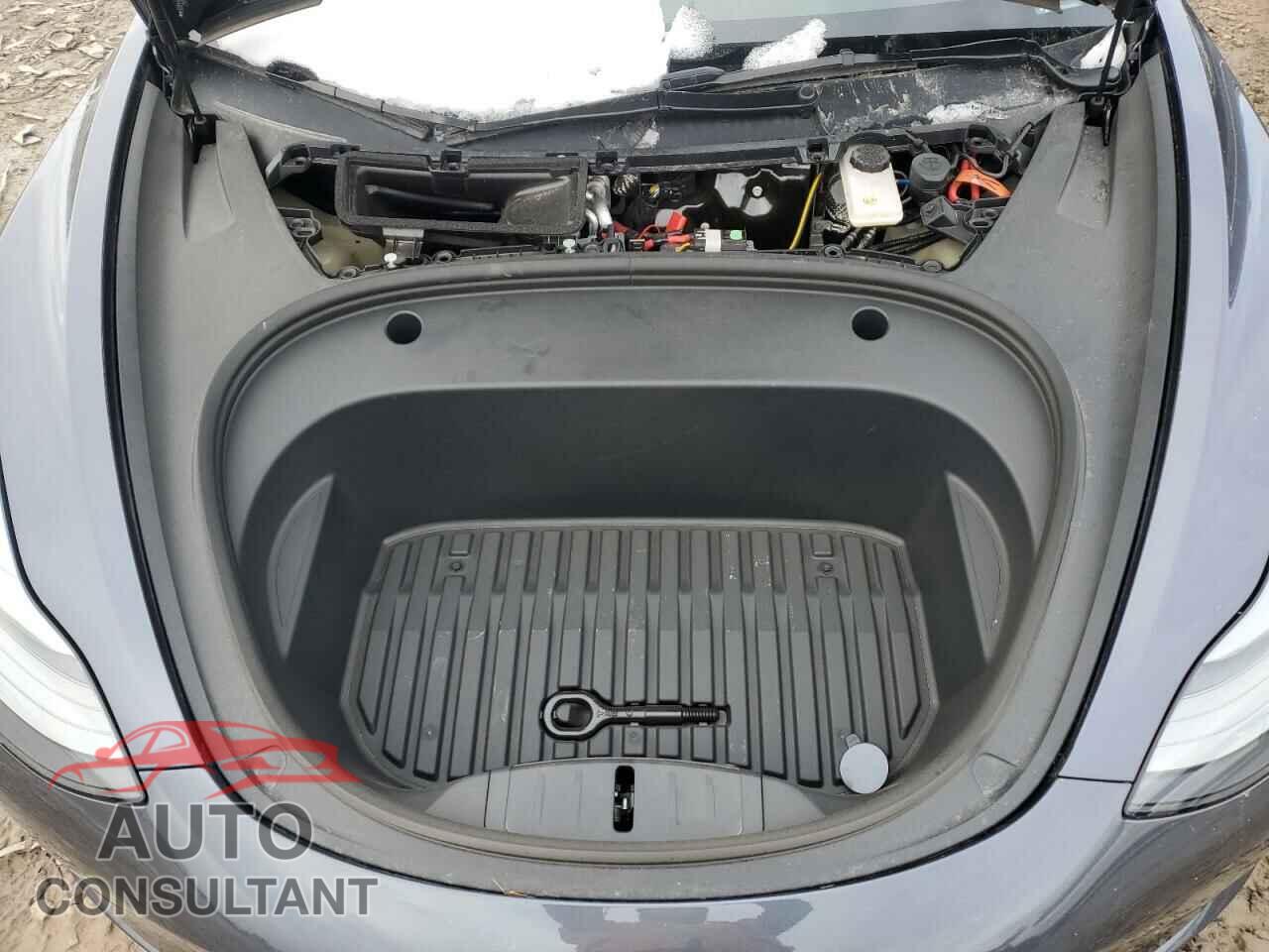 TESLA MODEL 3 2023 - 5YJ3E1EB5PF670945