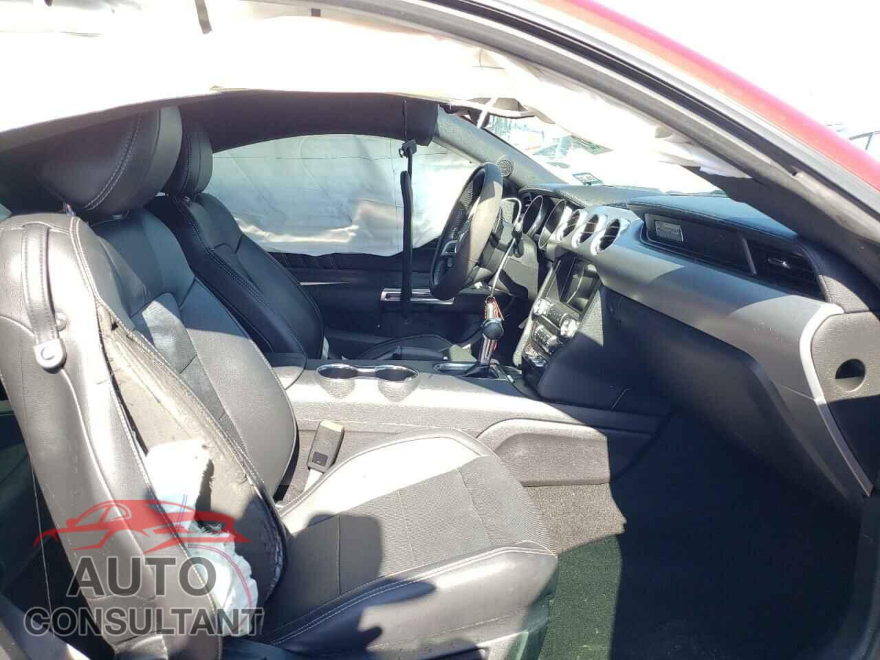 FORD MUSTANG 2019 - 1FA6P8TH7K5143268