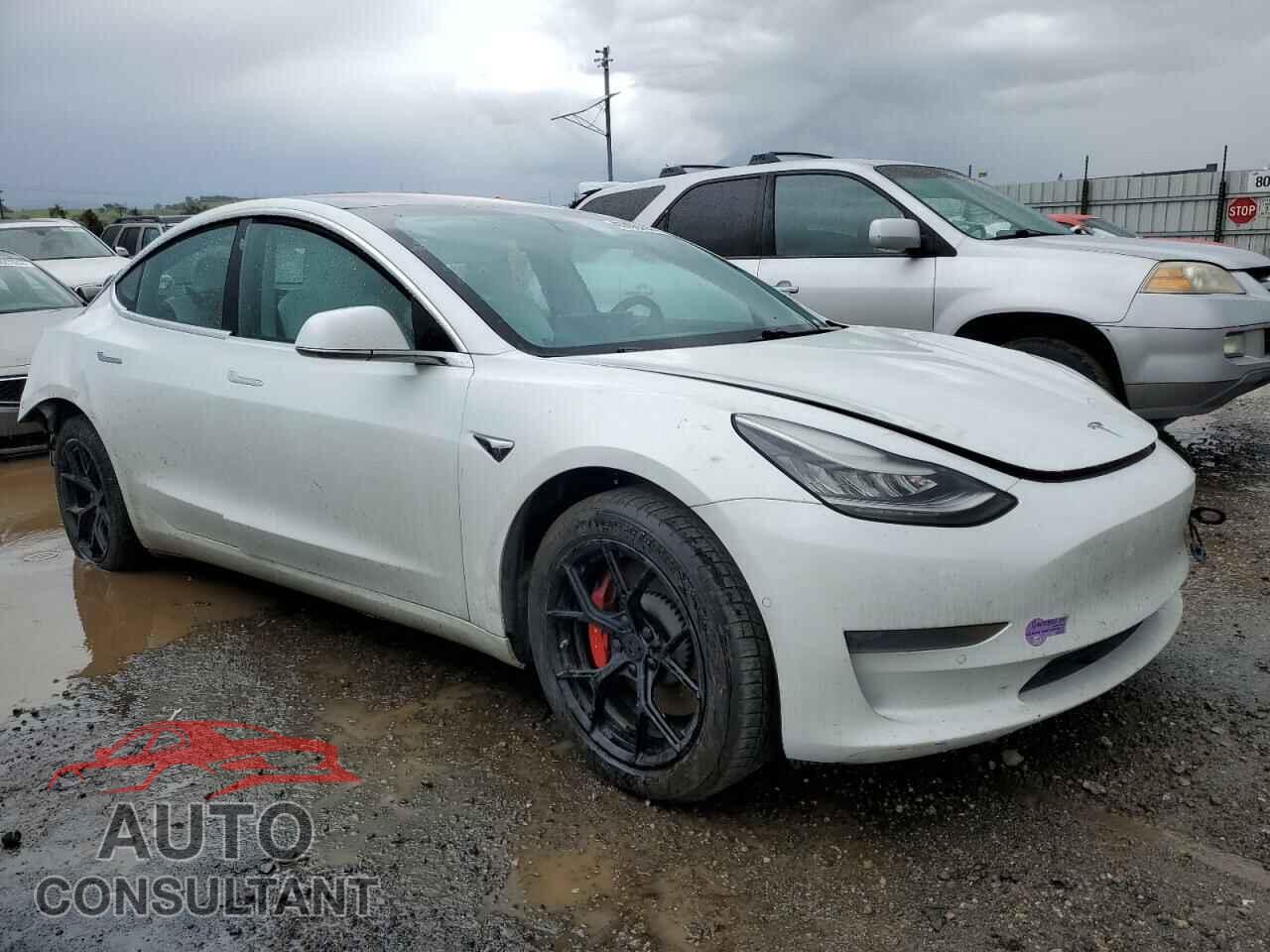 TESLA MODEL 3 2018 - 5YJ3E1EB7JF081628