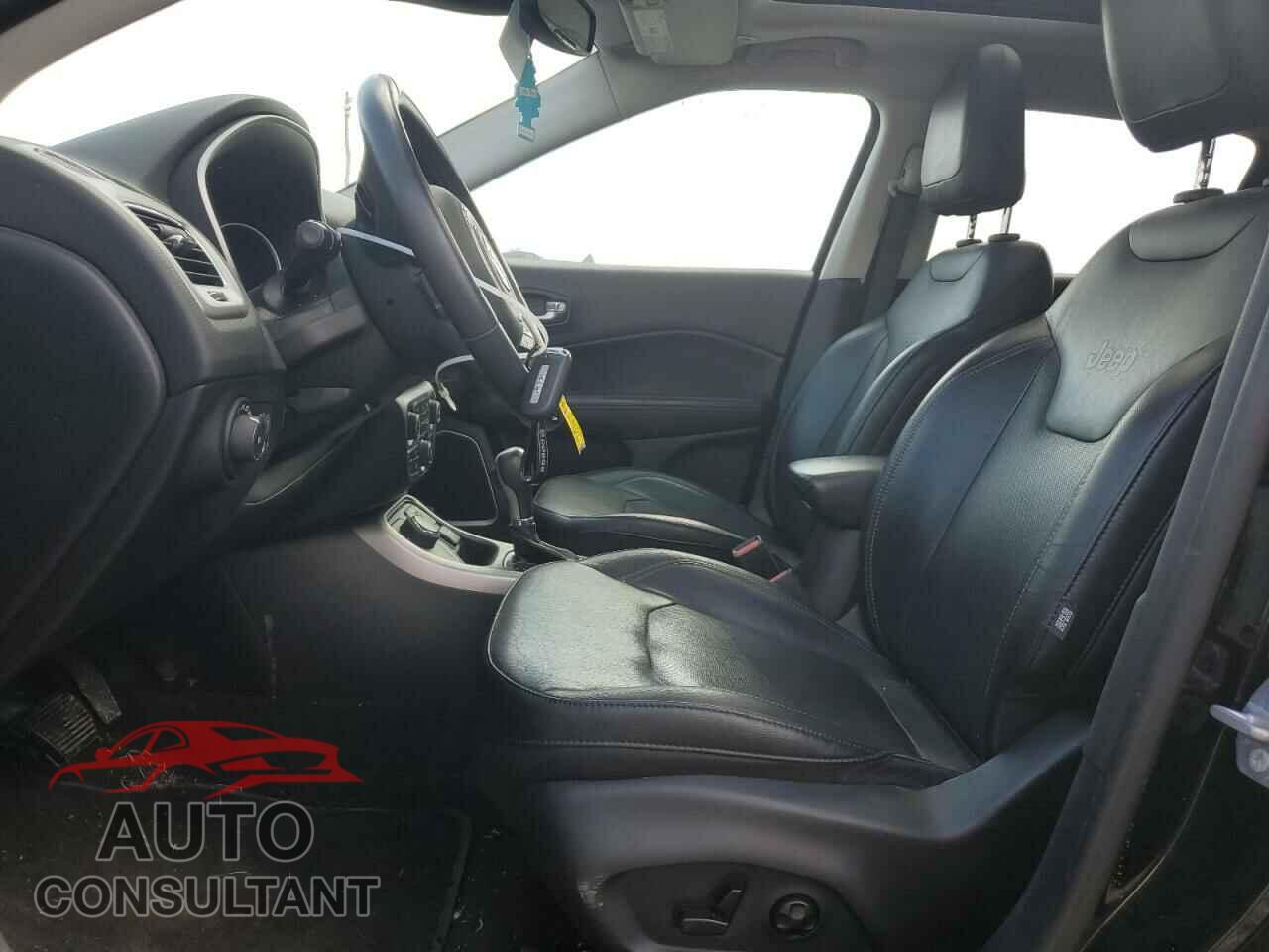 JEEP COMPASS 2019 - 3C4NJDCB0KT673576