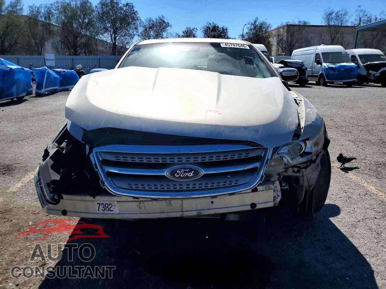 FORD TAURUS 2011 - 1FAHP2JW0BG190847