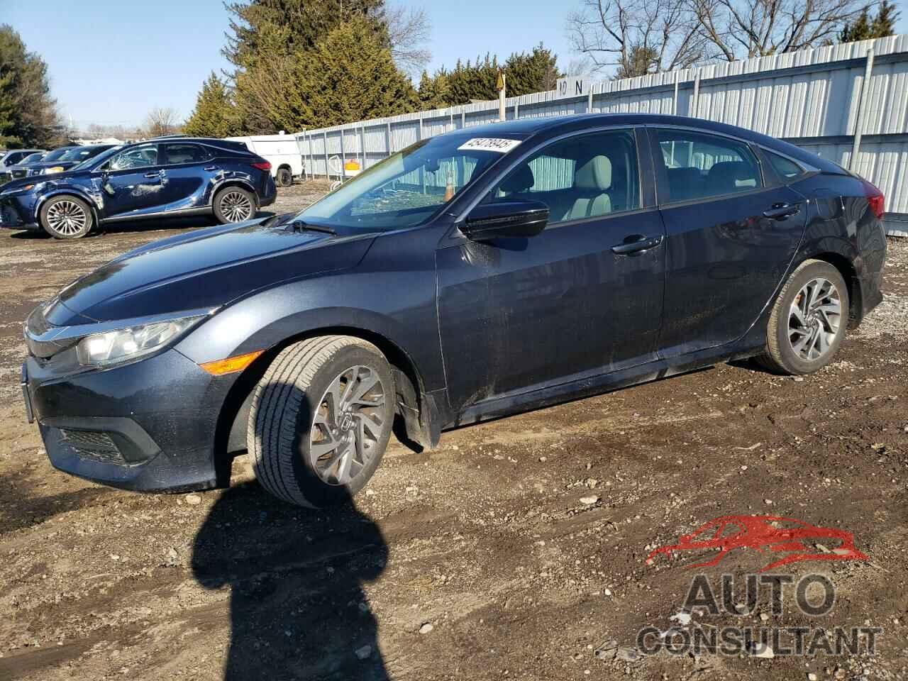 HONDA CIVIC 2018 - 2HGFC2F73JH520077