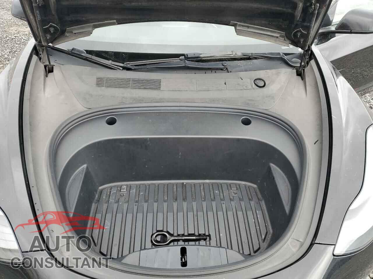 TESLA MODEL 3 2022 - 5YJ3E1EA8NF288073