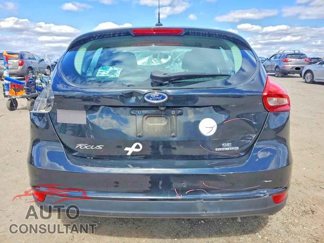 FORD FOCUS 2015 - 1FADP3K29FL382359