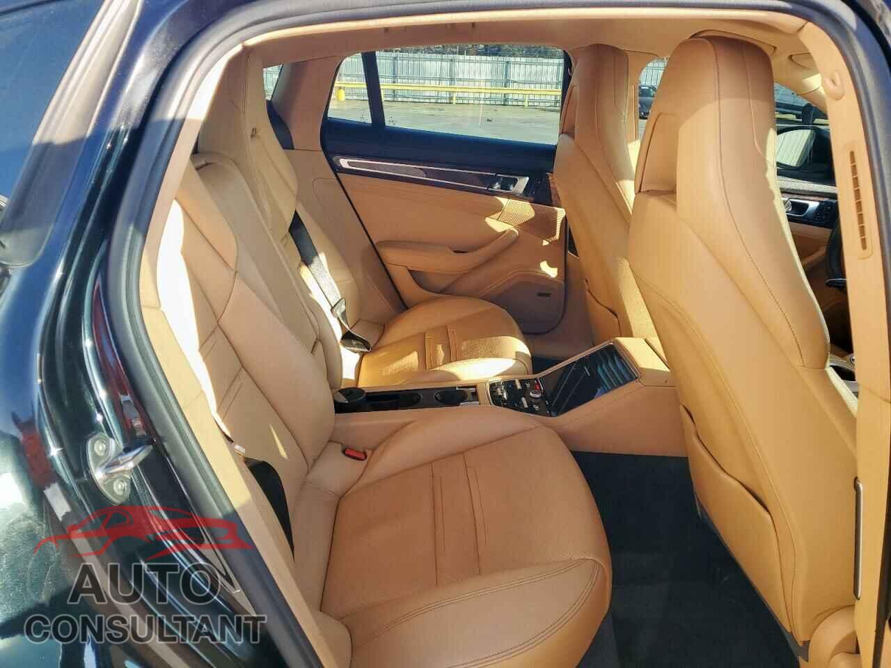 PORSCHE PANAMERA 2017 - WP0AA2A74HL103201