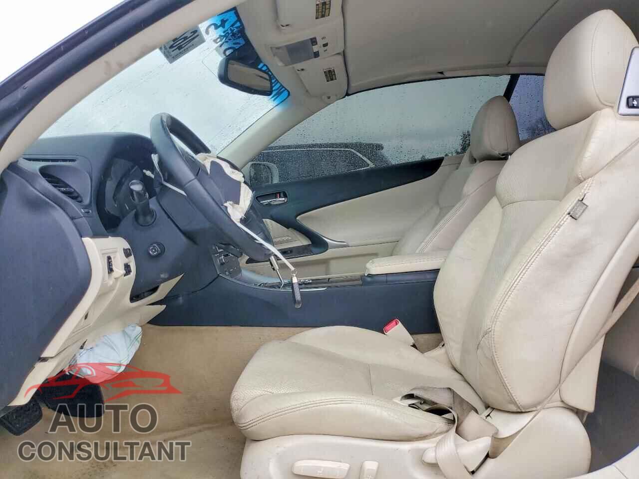 LEXUS IS 2010 - JTHFE2C27A2501427