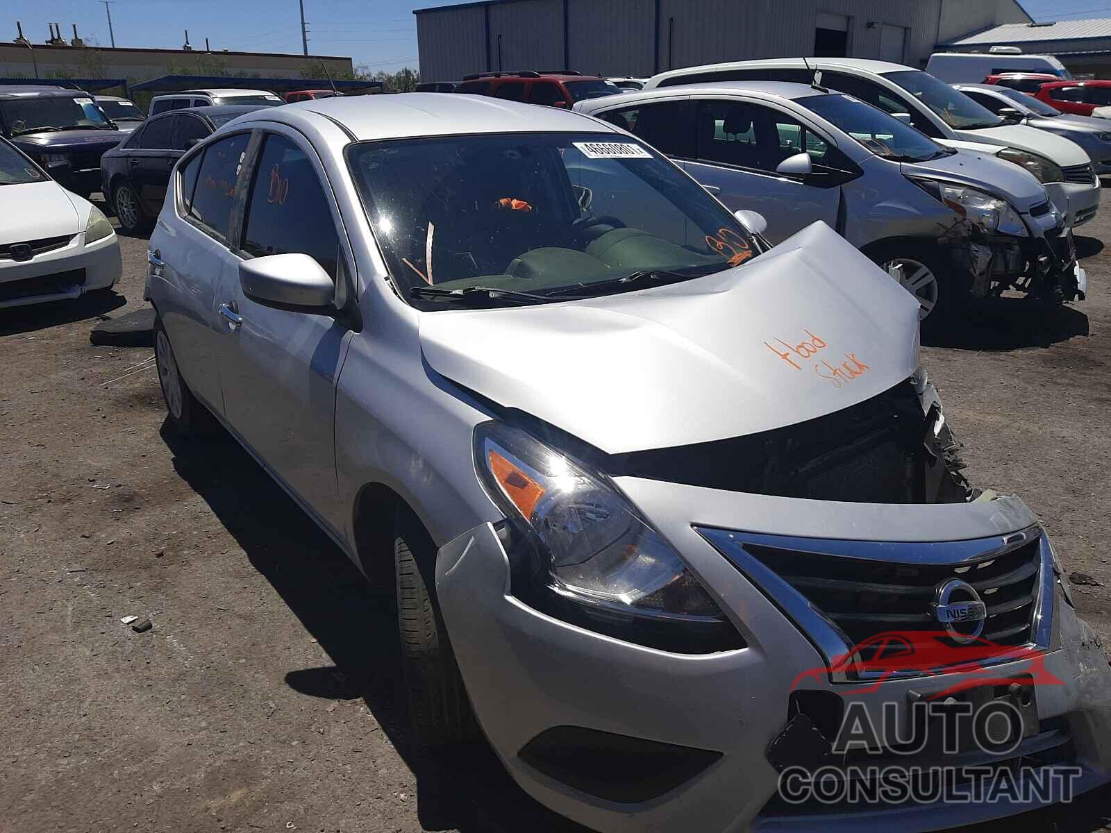 NISSAN VERSA 2019 - 3N1CN7AP3KL801579