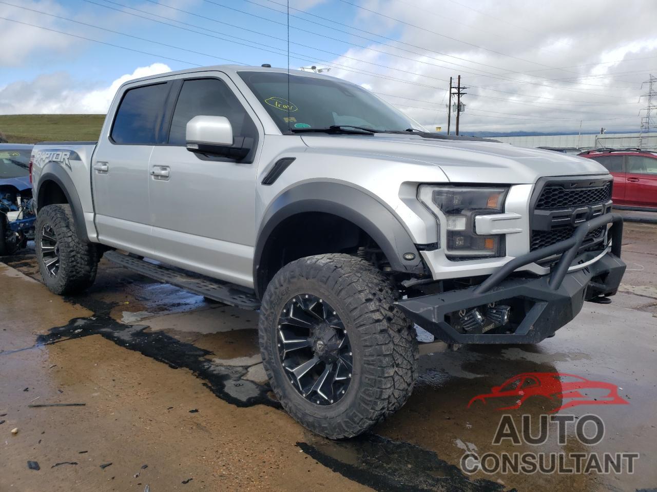 FORD F150 SVT 2018 - 1FTFW1RG4JFE46844