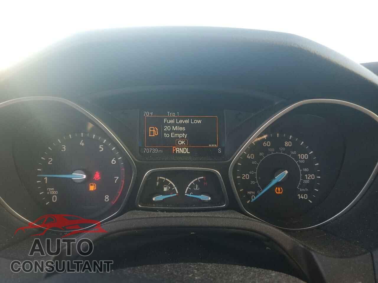 FORD FOCUS 2018 - 1FADP3F21JL288026