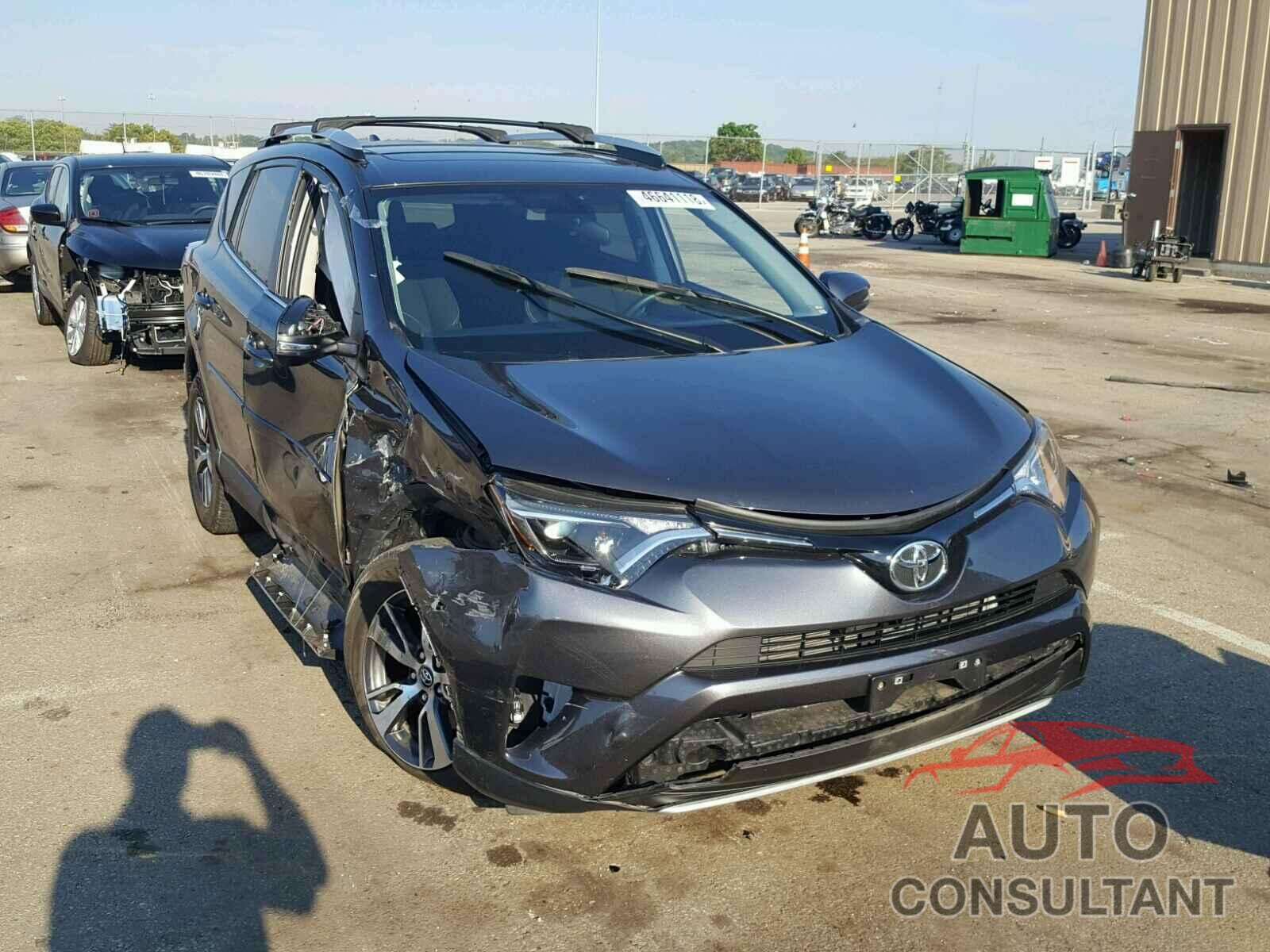 TOYOTA RAV4 XLE 2016 - 2T3RFREV1GW443620