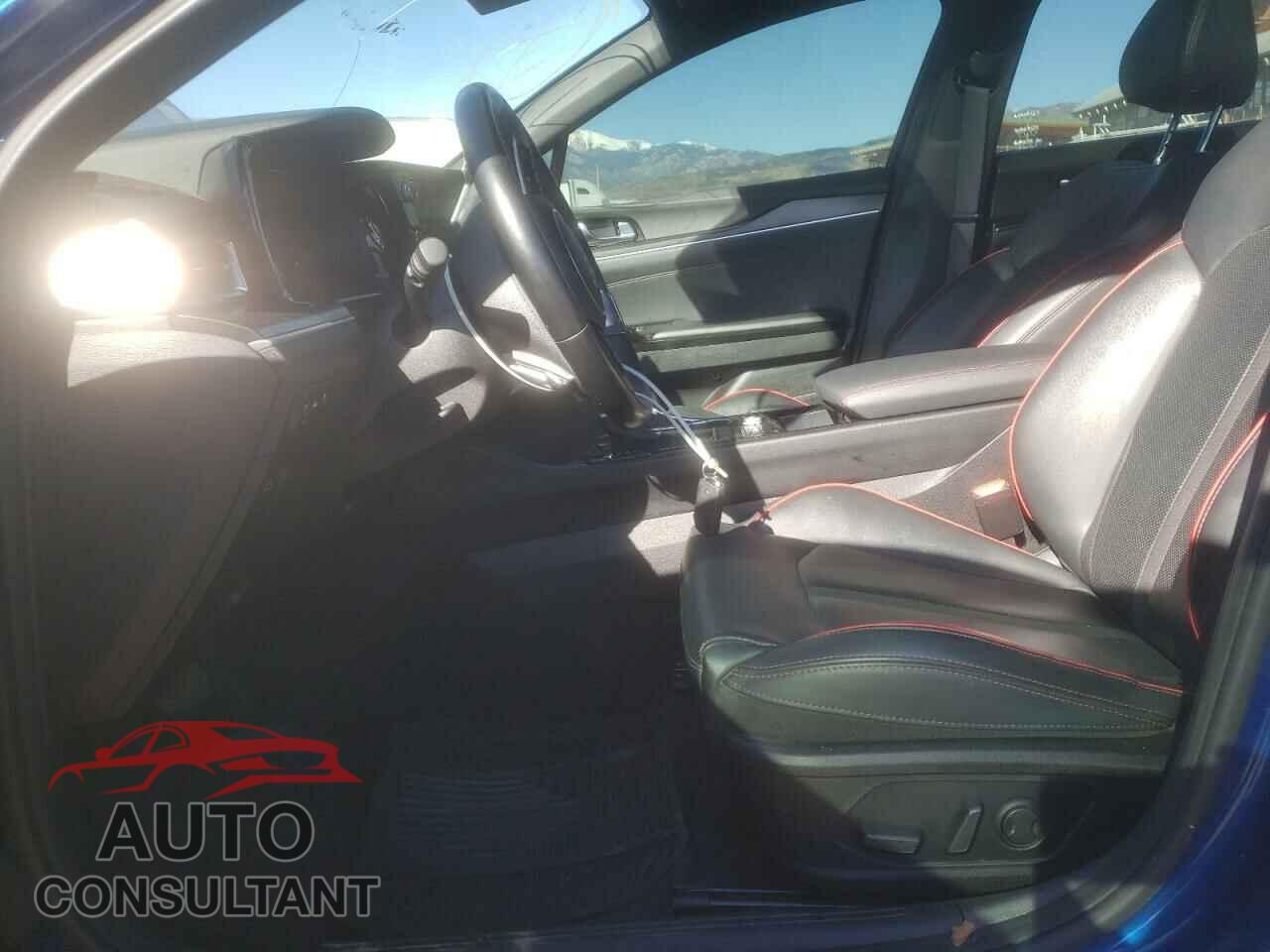 KIA K5 2023 - 5XXG44J85PG182995