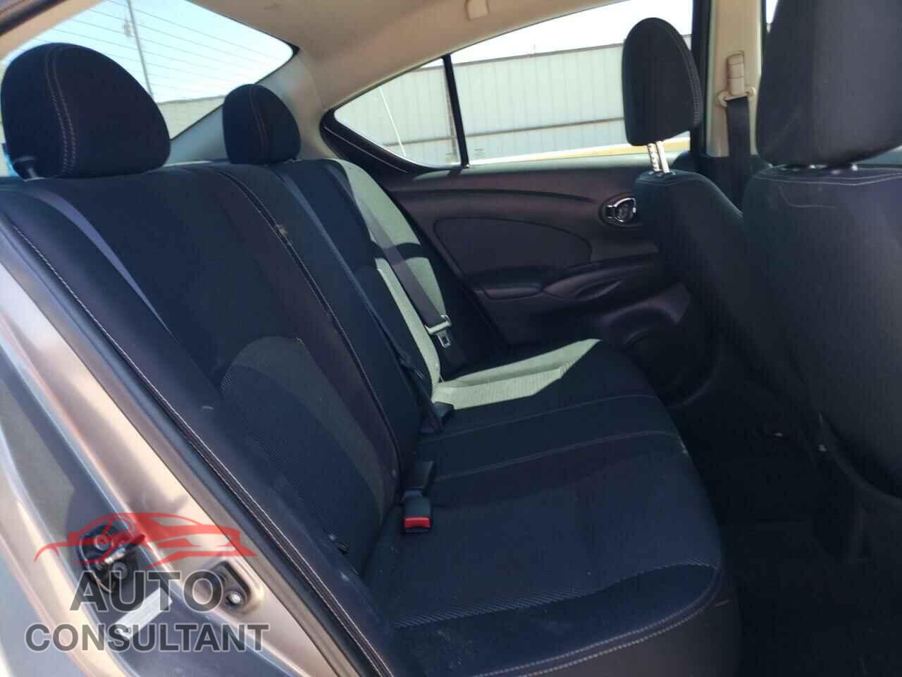 NISSAN VERSA 2015 - 3N1CN7AP9FL890838