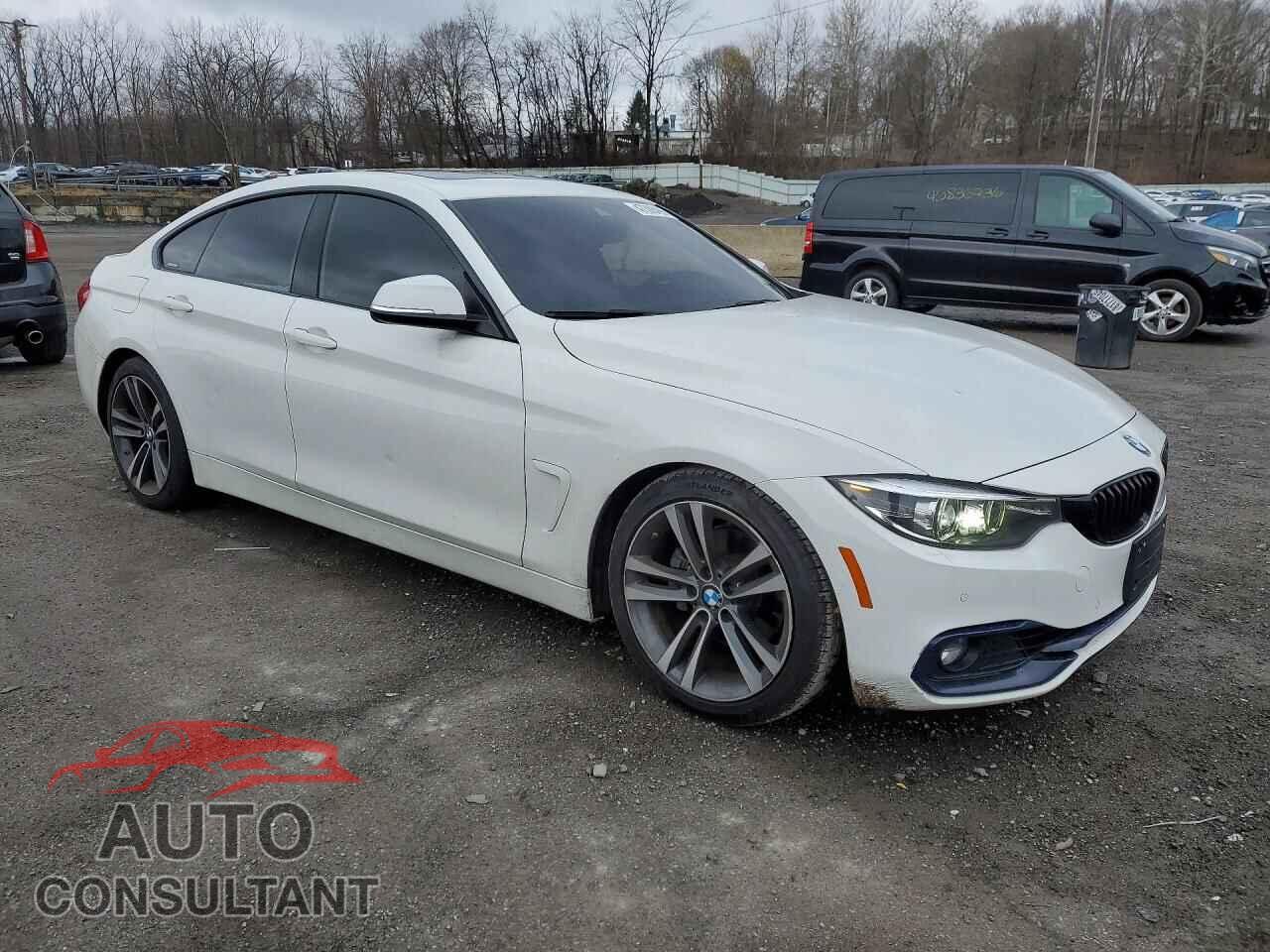 BMW 4 SERIES 2020 - WBA4J1C00LCD72005