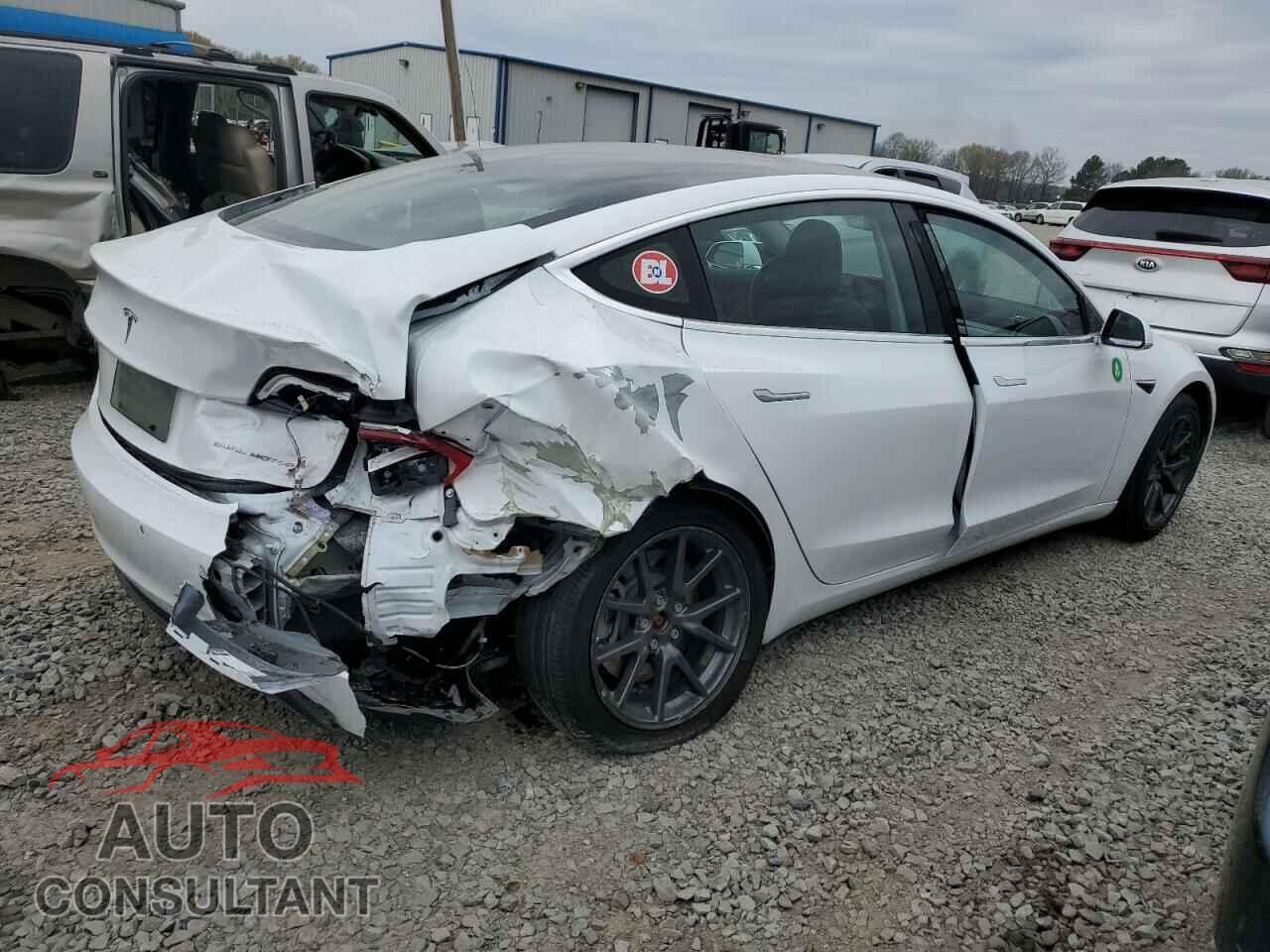 TESLA MODEL 3 2018 - 5YJ3E1EBXJF093899