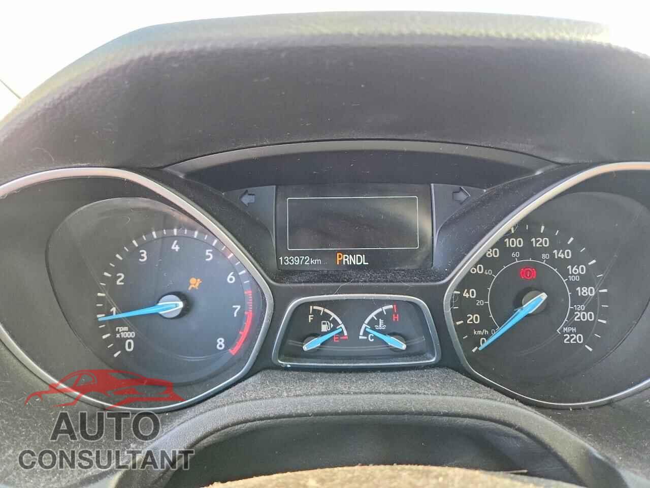 FORD FOCUS 2015 - 1FADP3E29FL309519