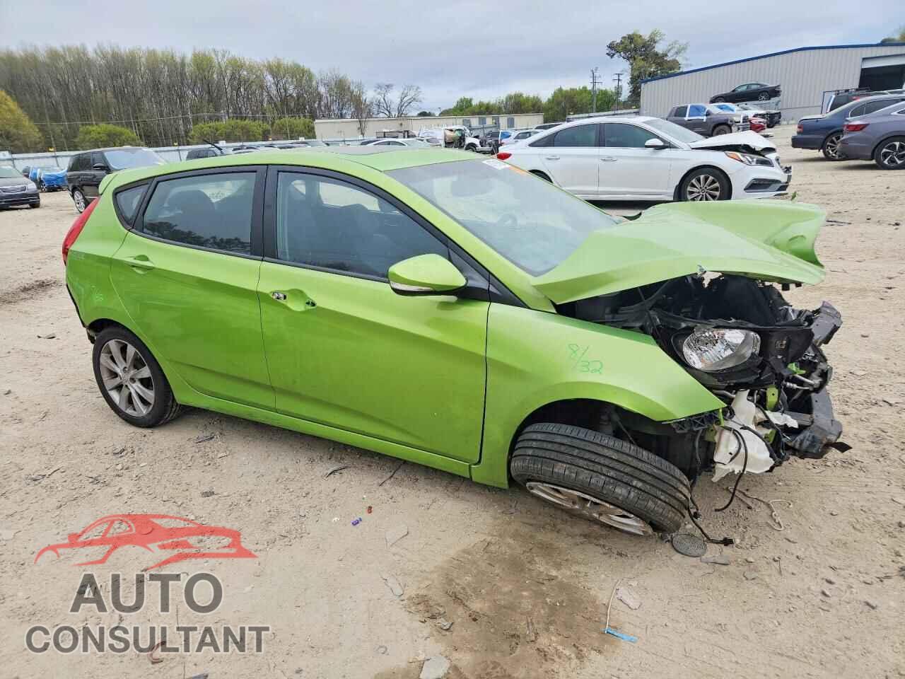 HYUNDAI ACCENT 2013 - KMHCU5AE3DU089453