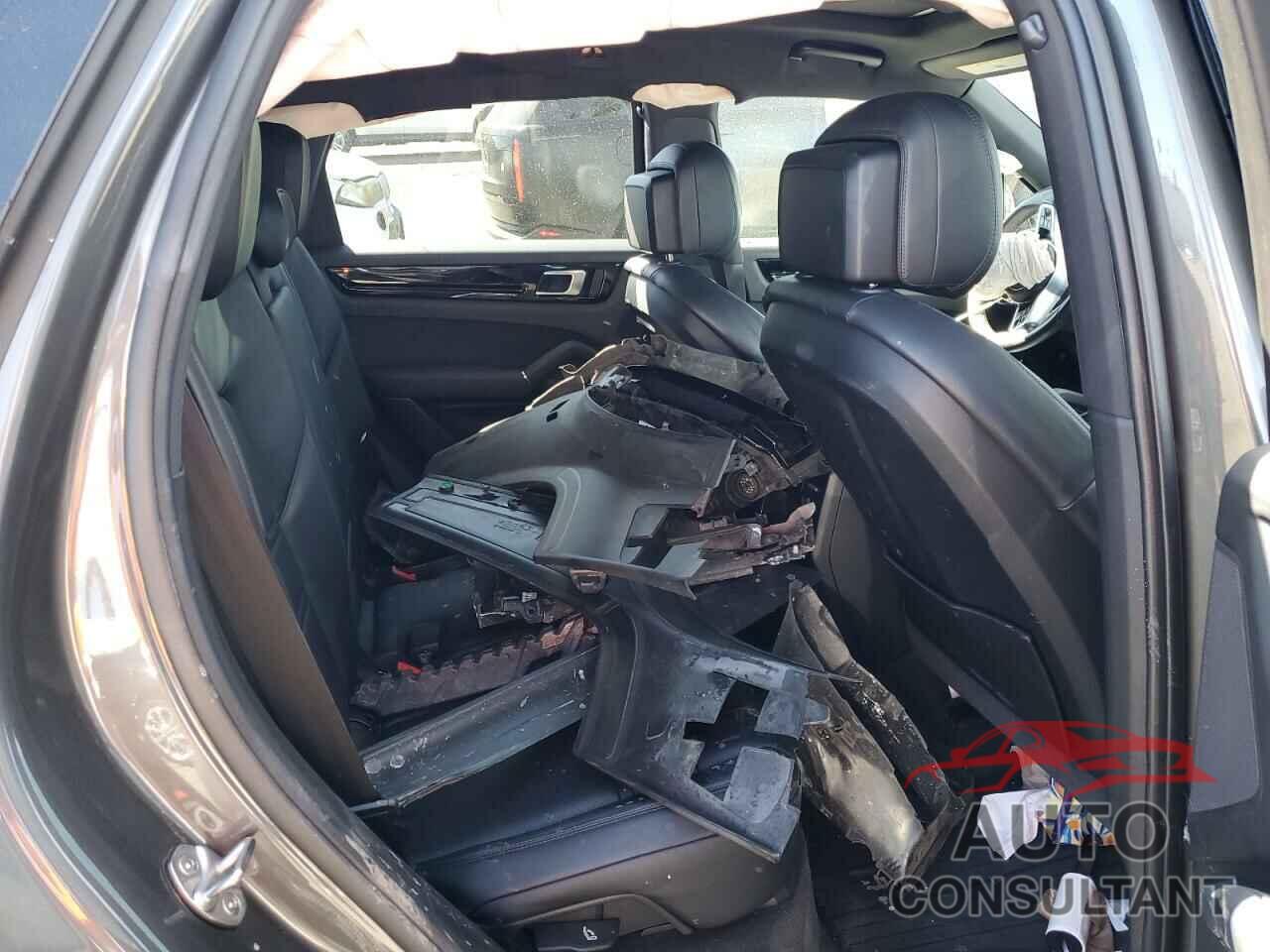 PORSCHE CAYENNE 2022 - WP1AA2AY9NDA03317
