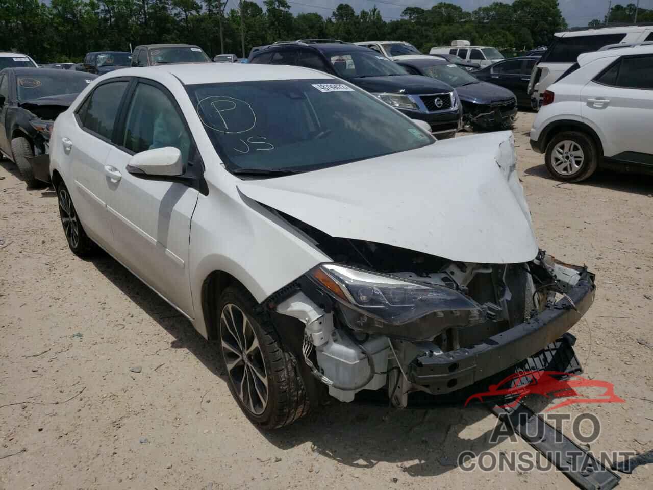 TOYOTA COROLLA 2018 - 5YFBURHE0JP784009