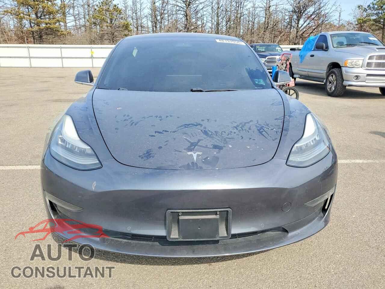 TESLA MODEL 3 2018 - 5YJ3E1EA6JF052743