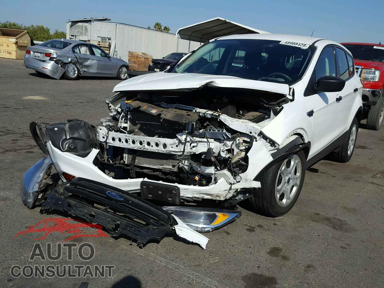 FORD ESCAPE S 2017 - 1FMCU0F73HUC51570